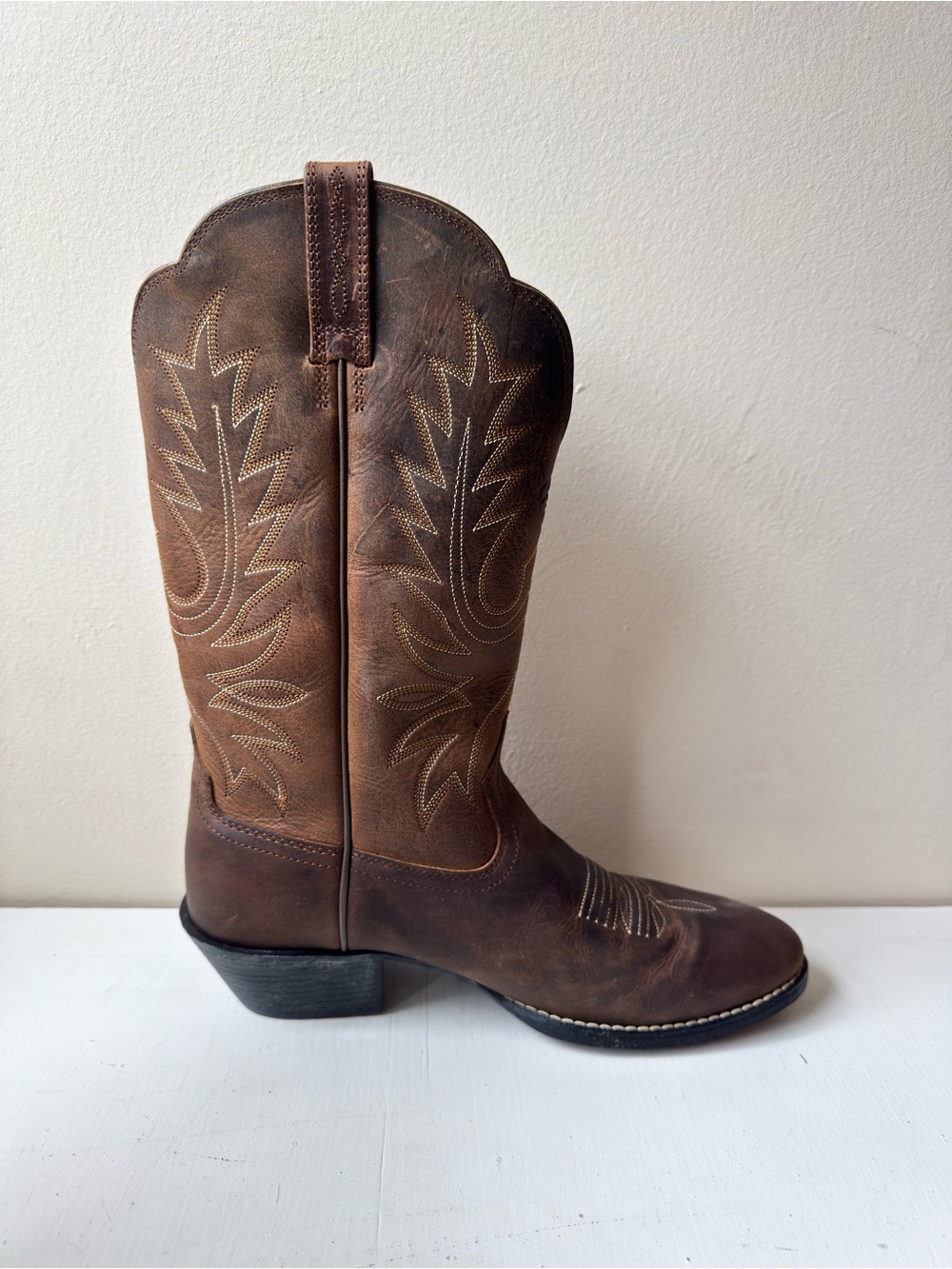 Ariat Tan Brown Western Cowboy Boots with Stitch Detailing - Picture 3 of 8